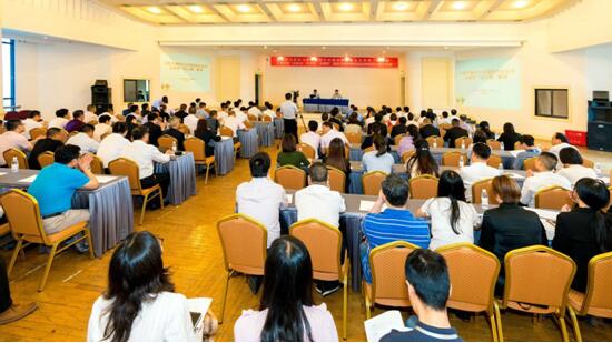 埋头赶路，也要抬头寻道